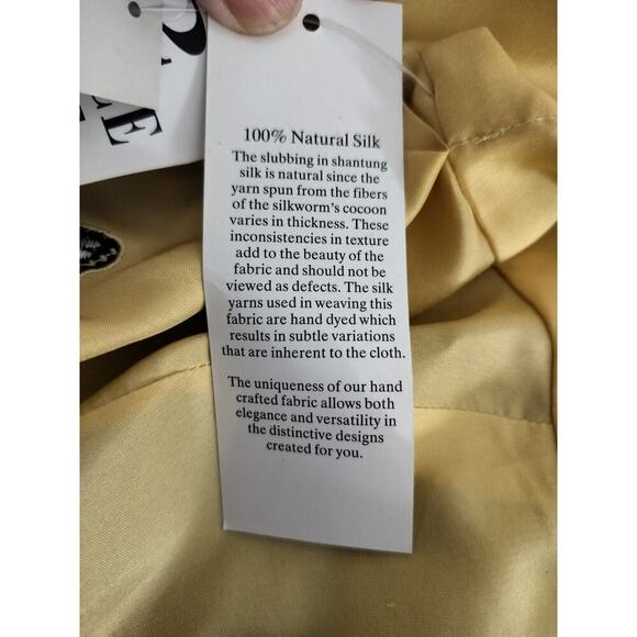 3202) Studio I Silk Yellow Black Butterfly Embroidery Cropped Pants Set Size 10 - Picture 9 of 9